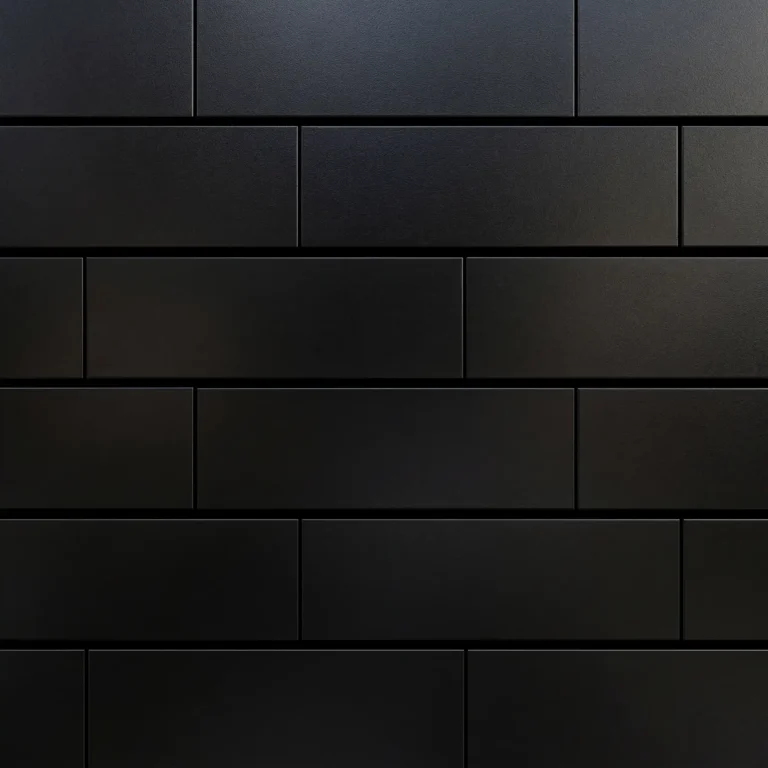 Svartlackerad metall